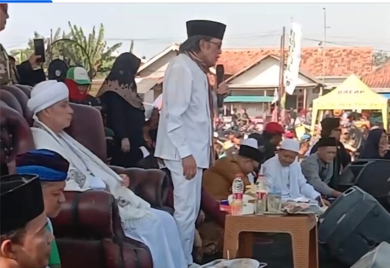 Tablig Akbar PWI-LS di Pemalang Dipadati Puluhan Ribu Jemaah, Rhoma Irama Serukan Pentingnya Meluruskan Sejarah
